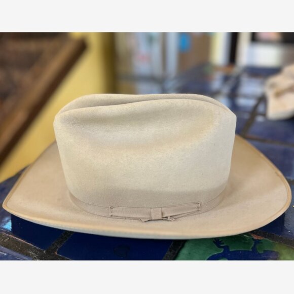 Stetson Stallion Vintage Cowboy Hat in Silverbelly / Beige Felt Size 6 3/4” / 54